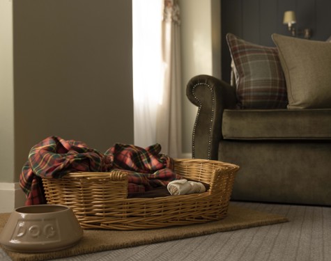 Balmoral Arms Premium Balmoral Suite Dog Bed 2