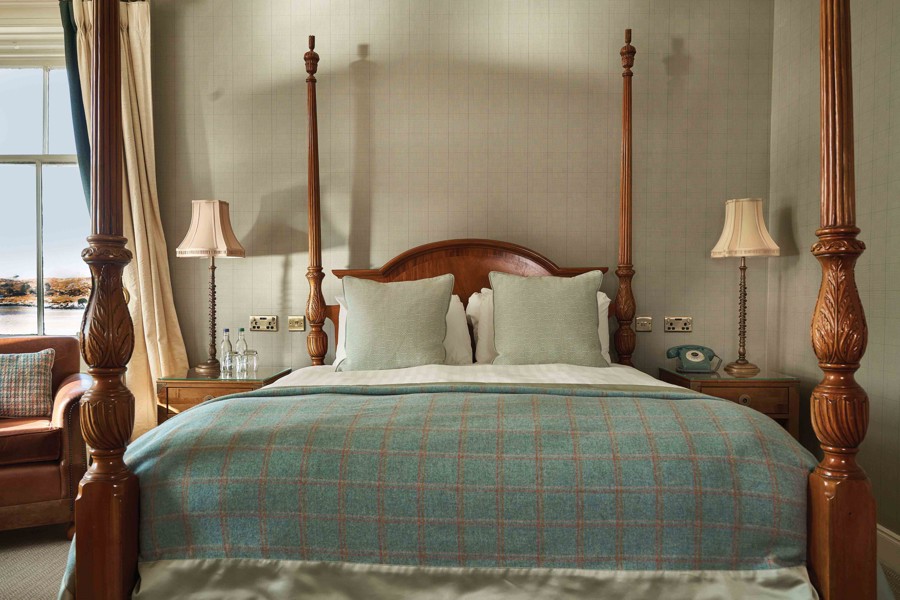 Oban Bay Hotel Bay View Junior Suite Bed 1