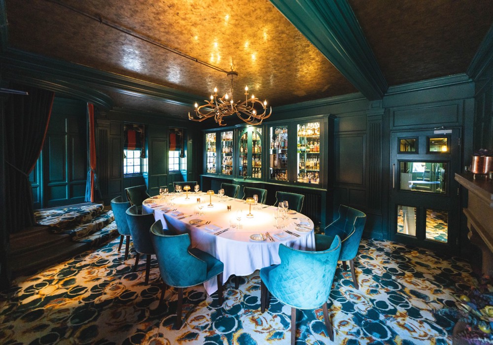 Fonab Castle Whisky Lounge00004